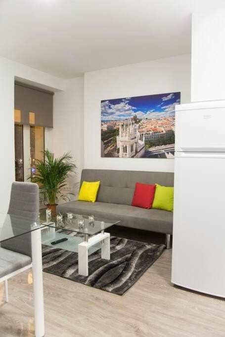 Comodo Y Agradable Estudio En Madrid Centro A3 エクステリア 写真
